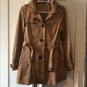 H&M trench coat in good condition